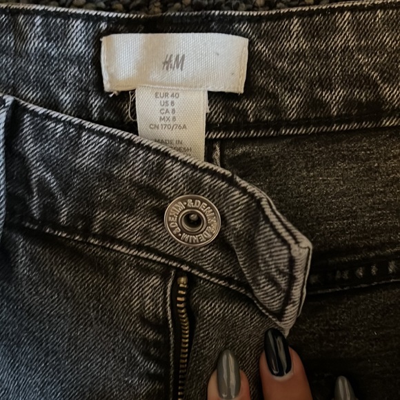 Brand new denim pants never worn - Picture 2 of 3